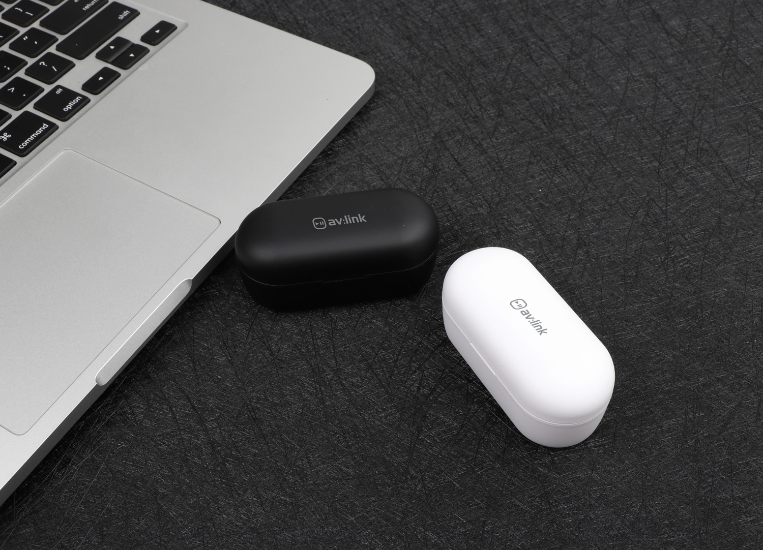 AvLink Sound Shells Ασύρματα Bluetooth Ακουστικά με Θήκη Ασύρματης Φόρτισης – Μαύρο